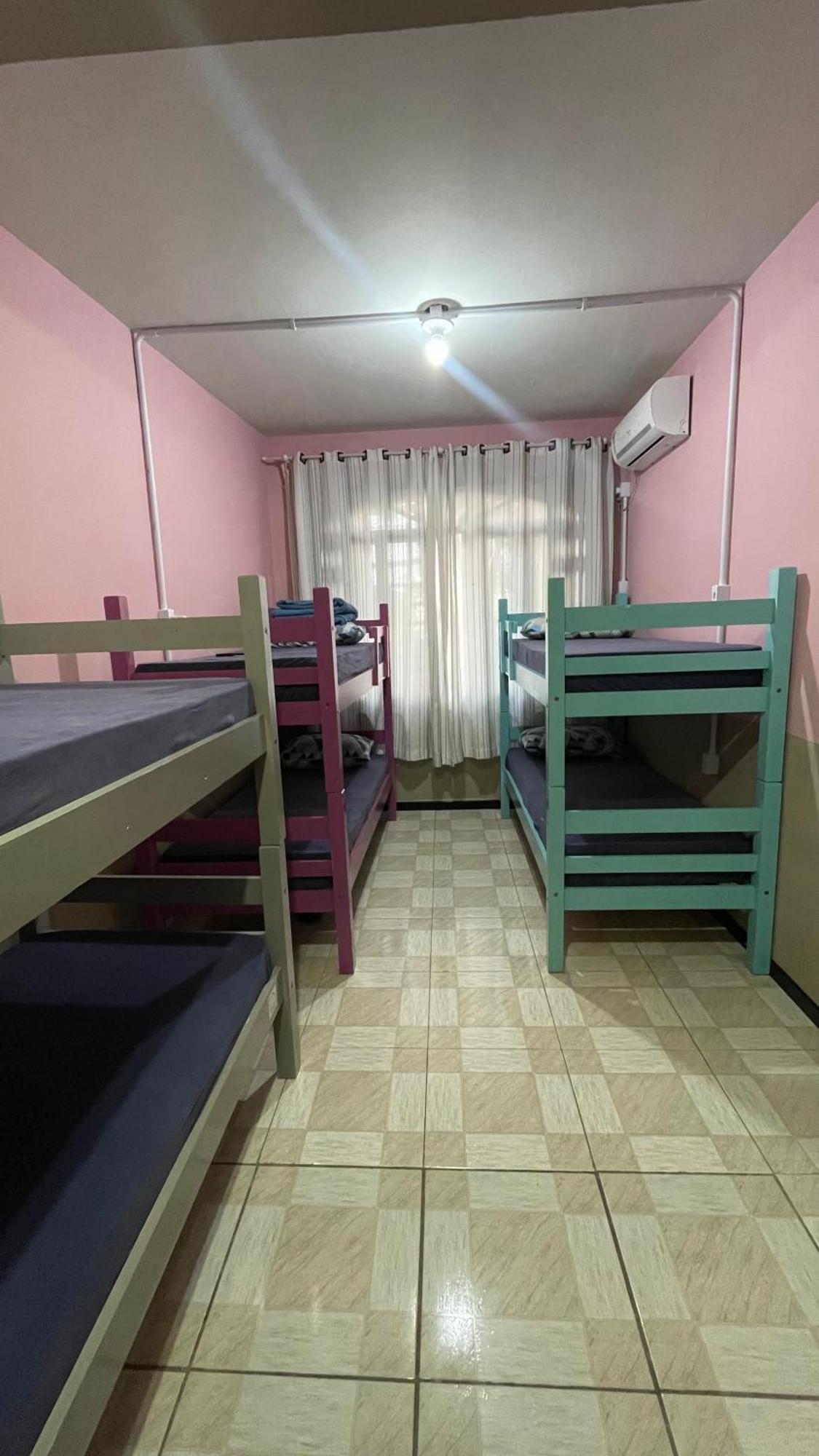 Fica, Vai ter Bolo Hostel Itajaí Esterno foto